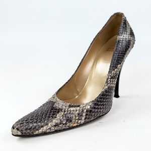 Stuart Weitzman Grey Python Leather Pointed Toe Pumps Heels